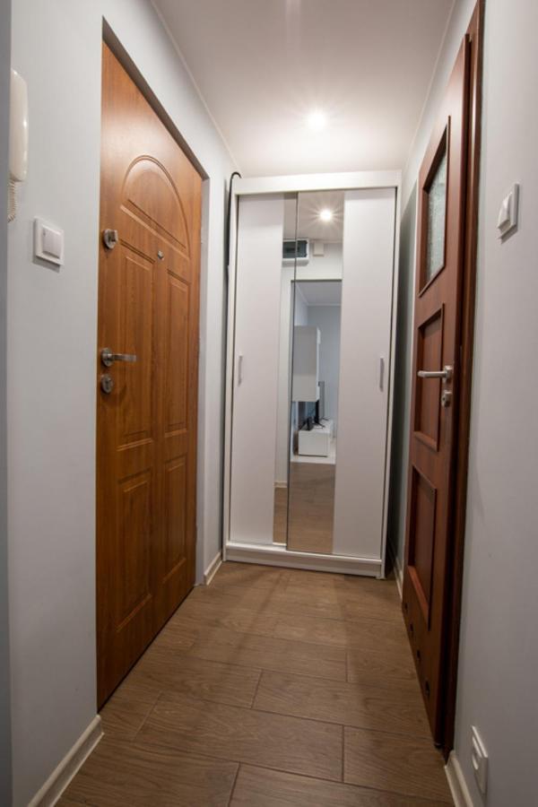 Apartament Stone - Czeladzアパートメント エクステリア 写真